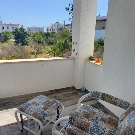 Apartment Rahat Ev *